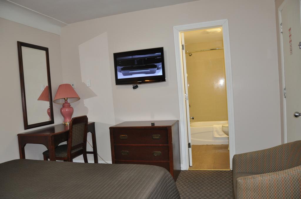 Royal Inn Бърлингтън Стая снимка