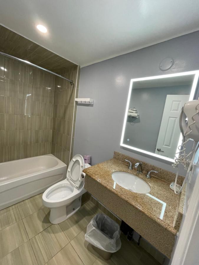 Royal Inn Бърлингтън Екстериор снимка
